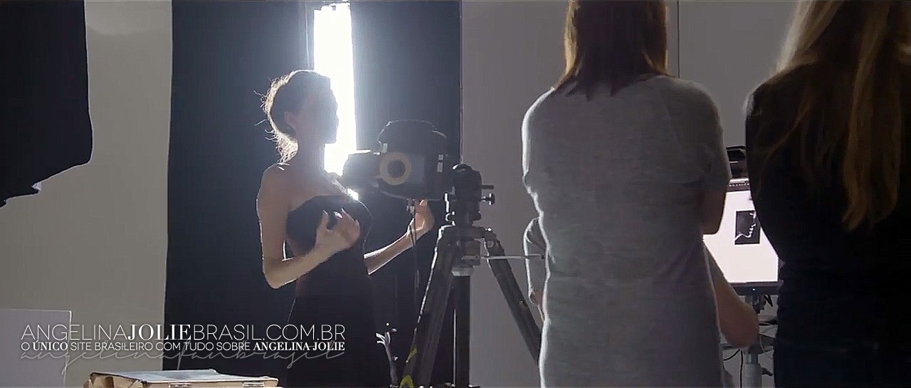 CampanhasPublicitarias-2017-Guerlain-Screencaps-BTS-003.jpg