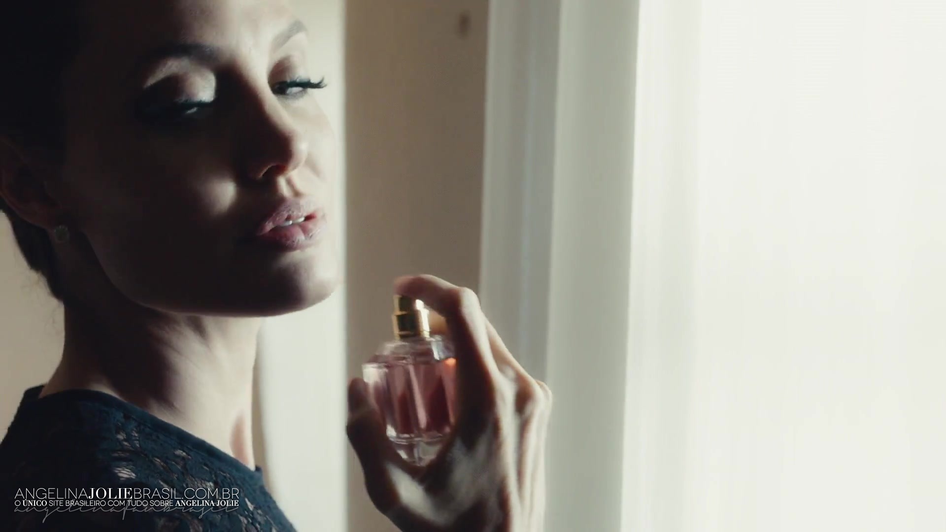 CampanhasPublicitarias-2017-Guerlain-Screencaps-ShortVersion3-102.jpg