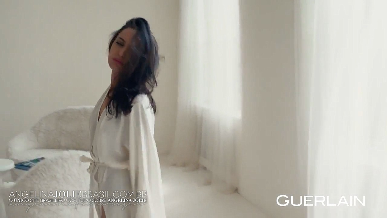 CampanhasPublicitarias-2017-Guerlain-Screencaps-ShortVersion4-008.jpg