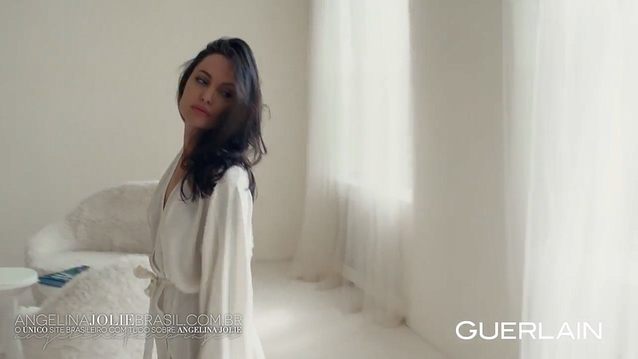 CampanhasPublicitarias-2017-Guerlain-Screencaps-ShortVersion4-010.jpg