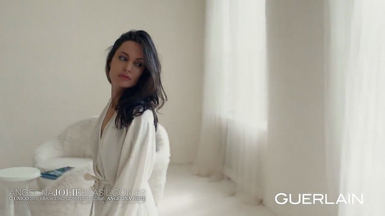 CampanhasPublicitarias-2017-Guerlain-Screencaps-ShortVersion4-014.jpg