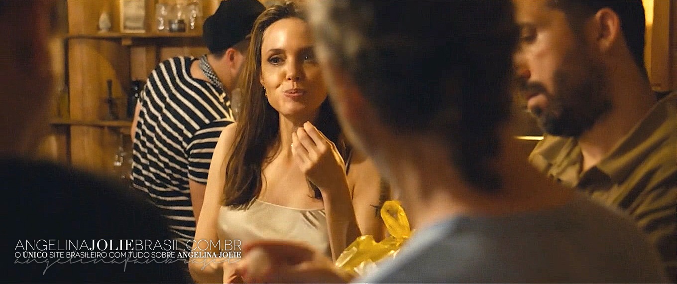 CampanhasPublicitarias-Guerlain-2019-BTS-Comercial-Intense-013.jpg