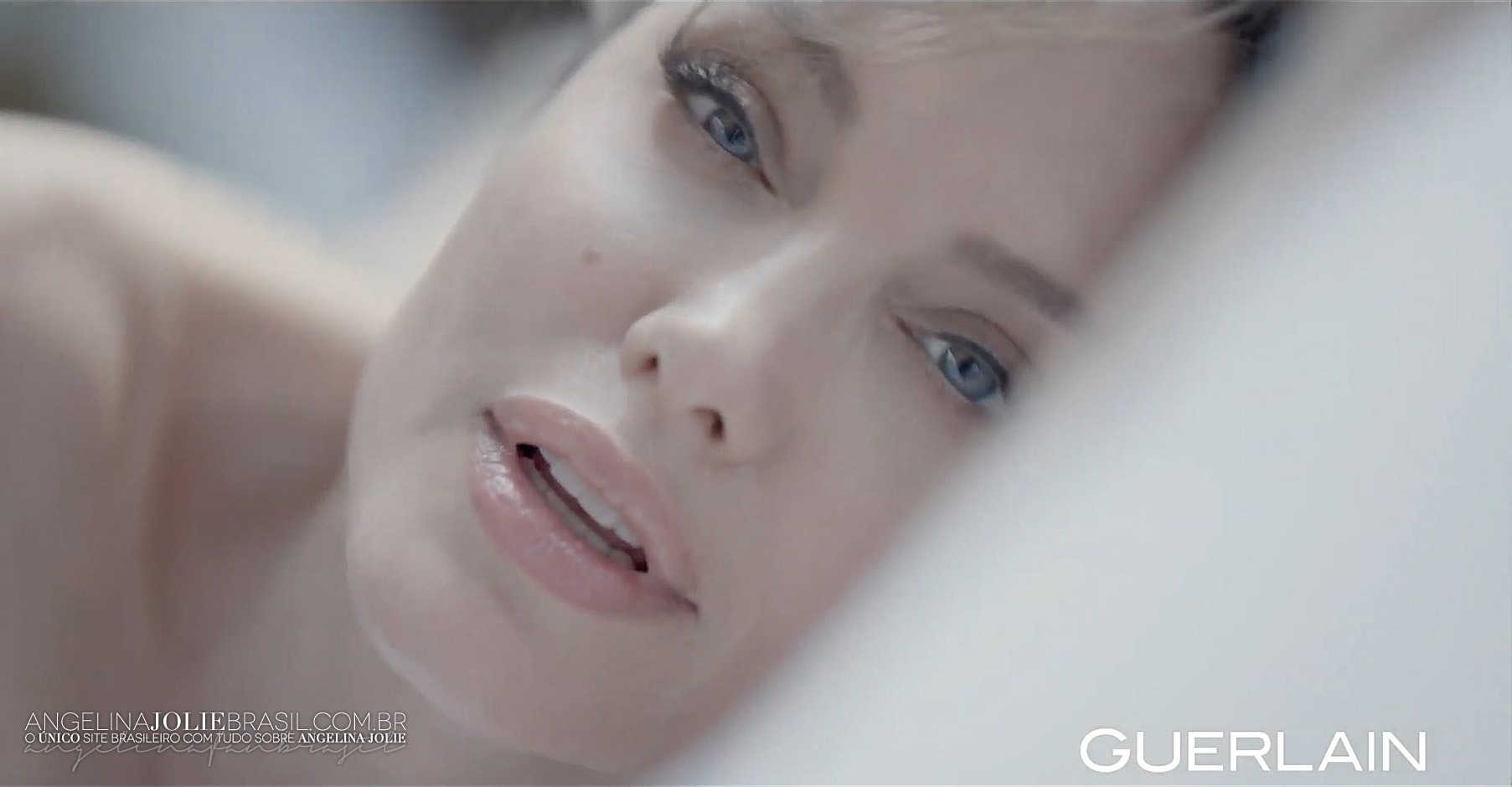 CampanhasPublicitarias-Guerlain-Screencaps-Intense-006.jpg