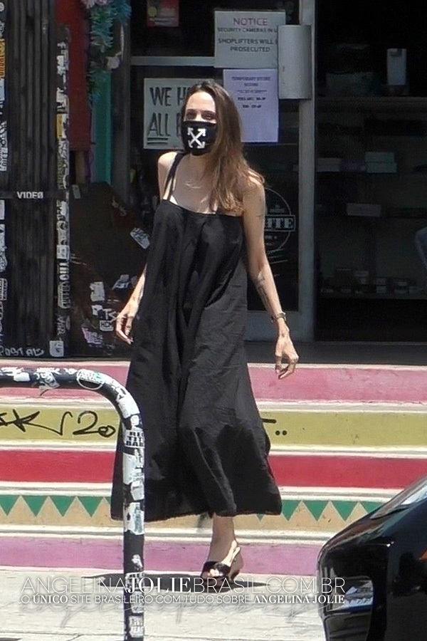 Candids-2020-08-Agosto-05-041.jpg