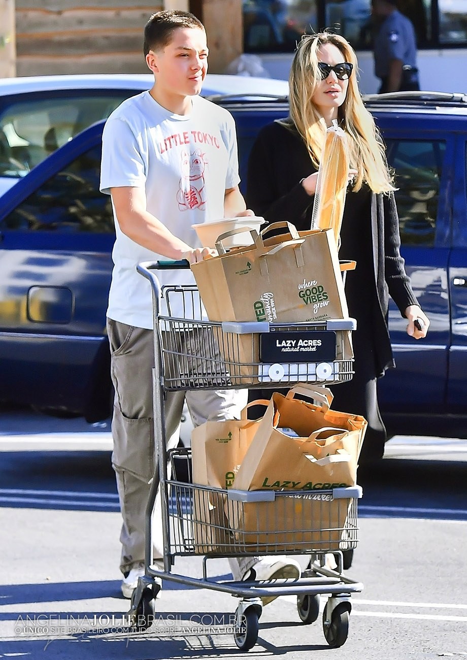 Candids-2025-05-Maio-01-022.jpg