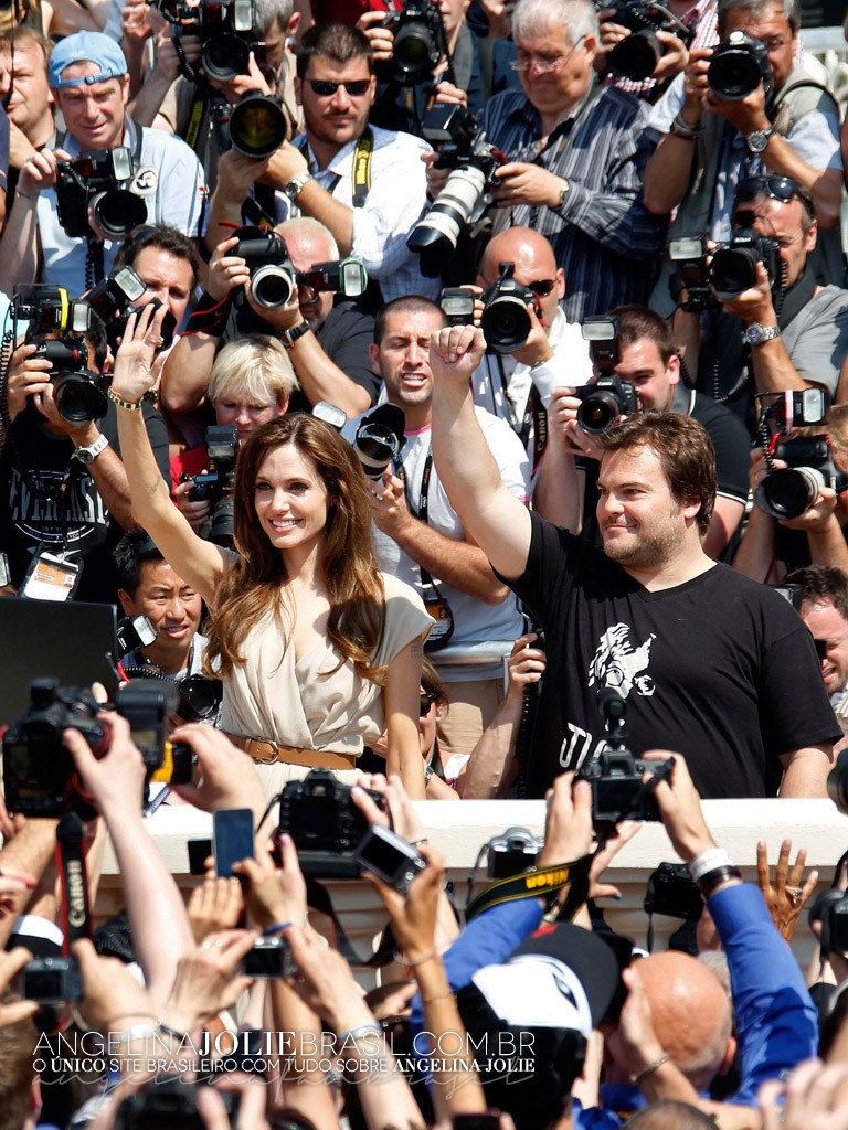 Eventos-2011-05-Maio-12-PhotocallKFPCannes-064.jpg