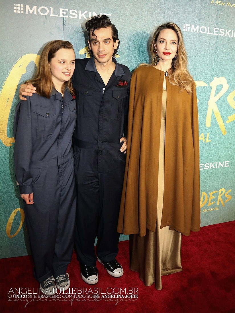 Eventos-2024-04-Abril-Premiere-The_Outsiders-056.jpg