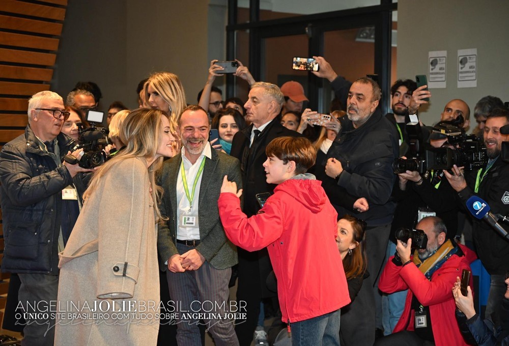 Eventos-2024-11-Photocall-WithoutBlood-Torino-006.jpg