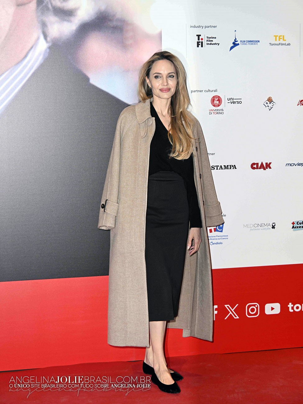 Eventos-2024-11-Photocall-WithoutBlood-Torino-049.jpg