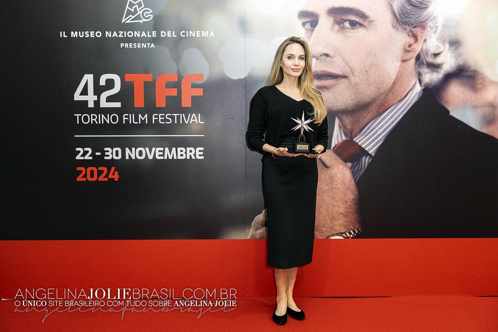 Eventos-2024-11-Photocall-WithoutBlood-Torino-093.jpg