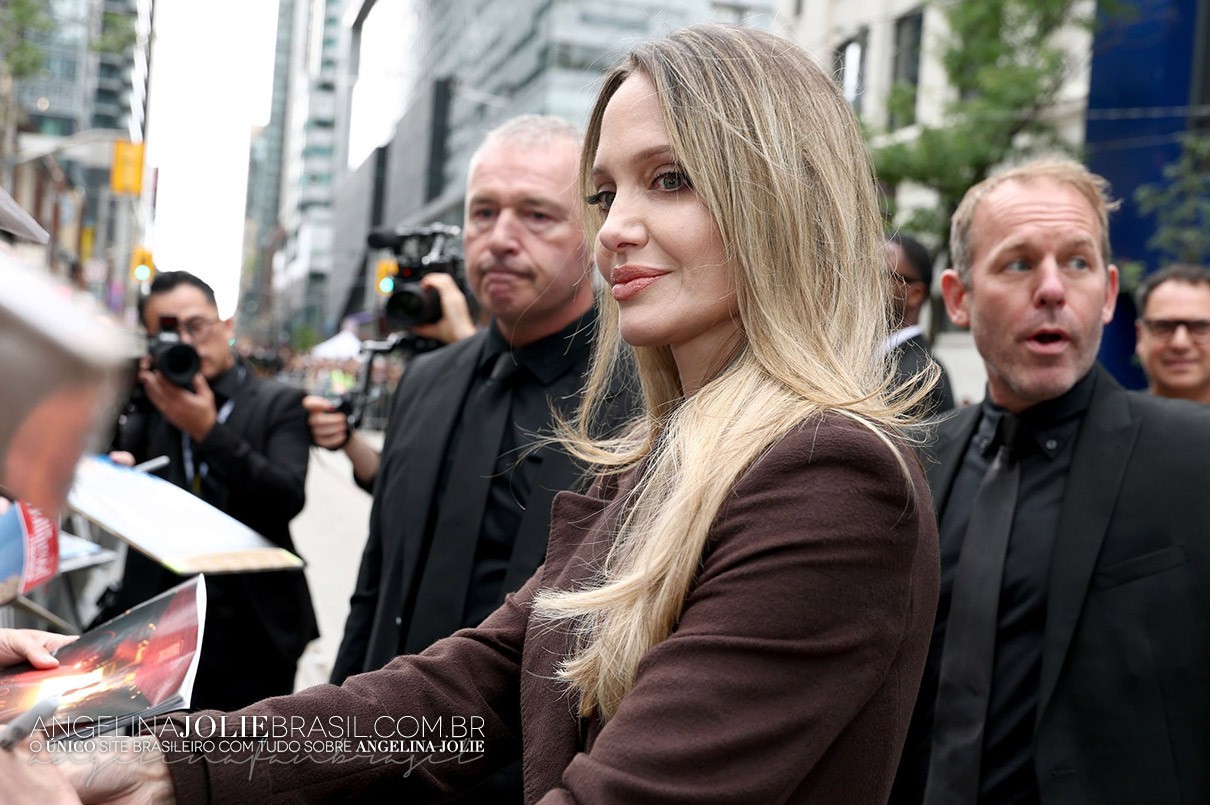 Eventos-2025-09-Setembro-Premiere-Couture-TIFF-111.jpg Eventos-2025-09-Setembro-Premiere-Couture-TIFF-111.jpg