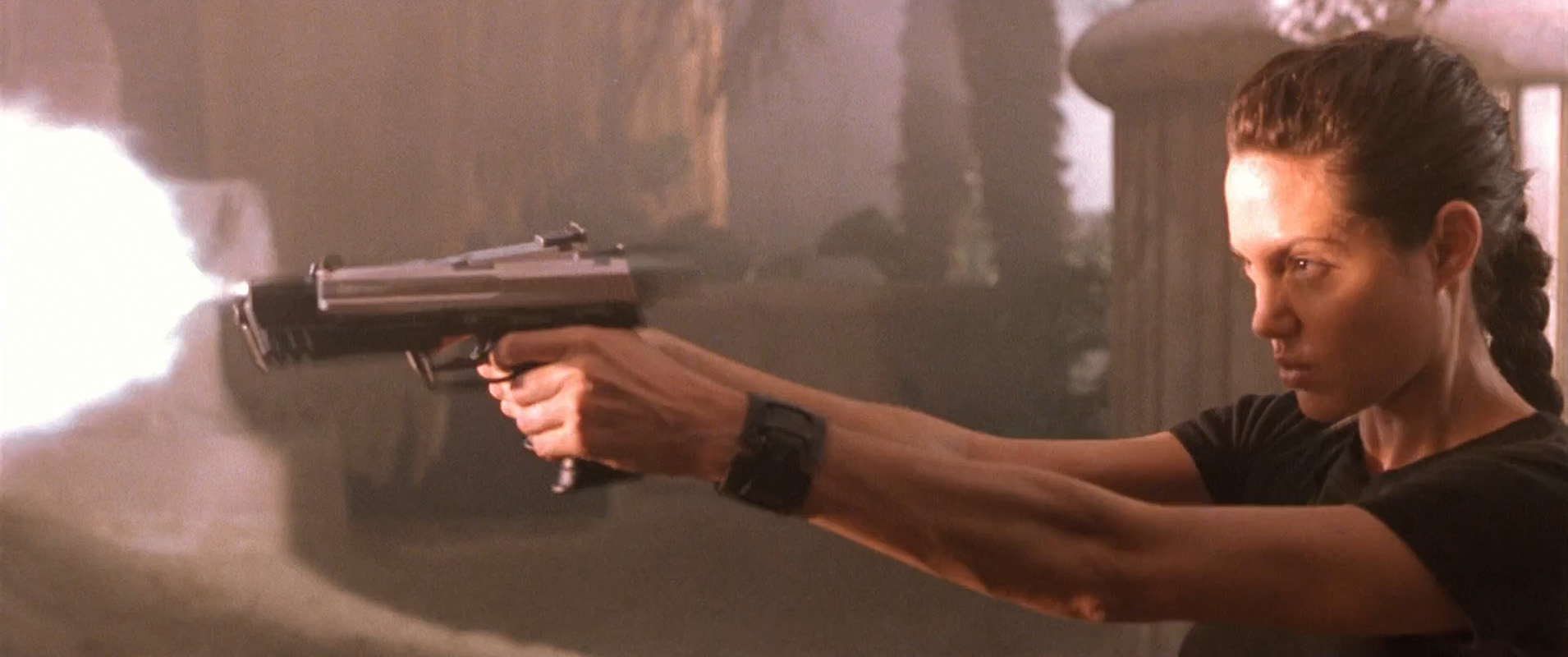 Filmes-2001-Lara-Croft-Tomb-Raider-Capturas-058.jpg