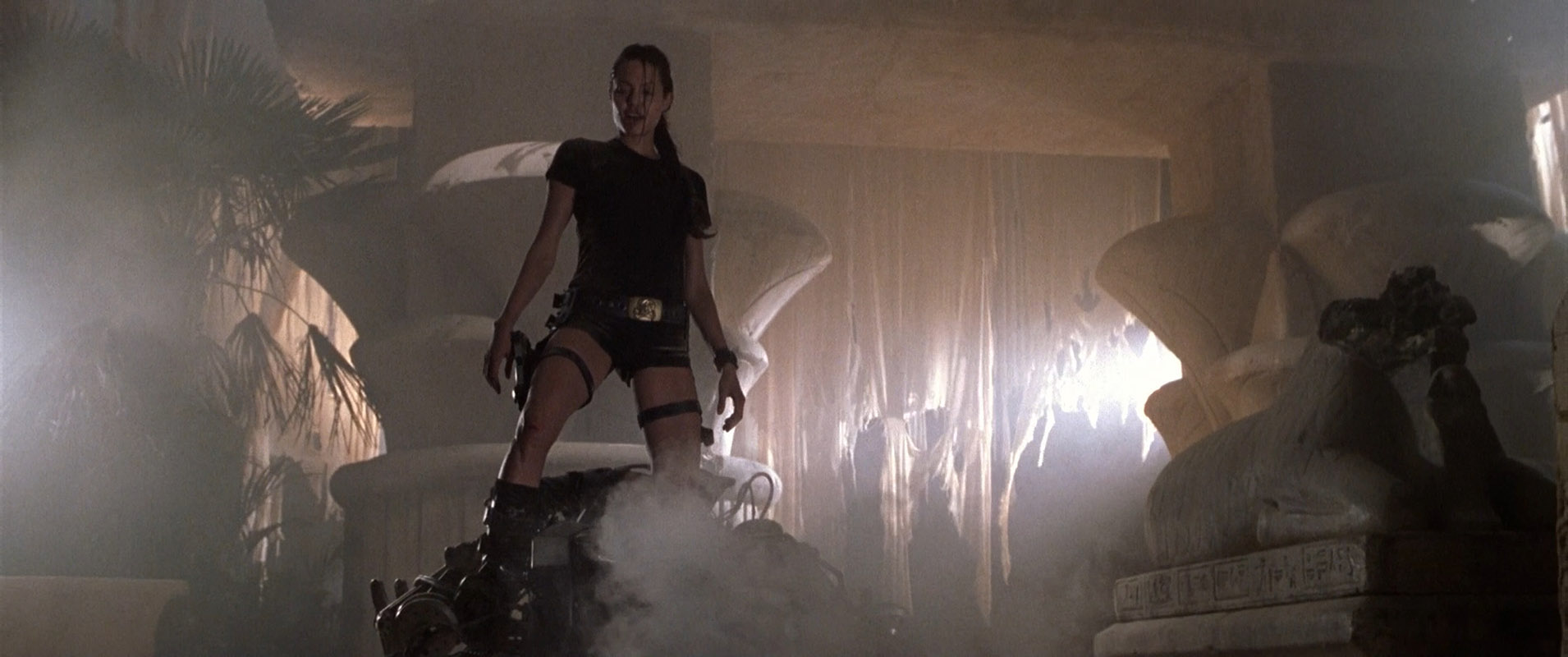 Filmes-2001-Lara-Croft-Tomb-Raider-Capturas-084.jpg