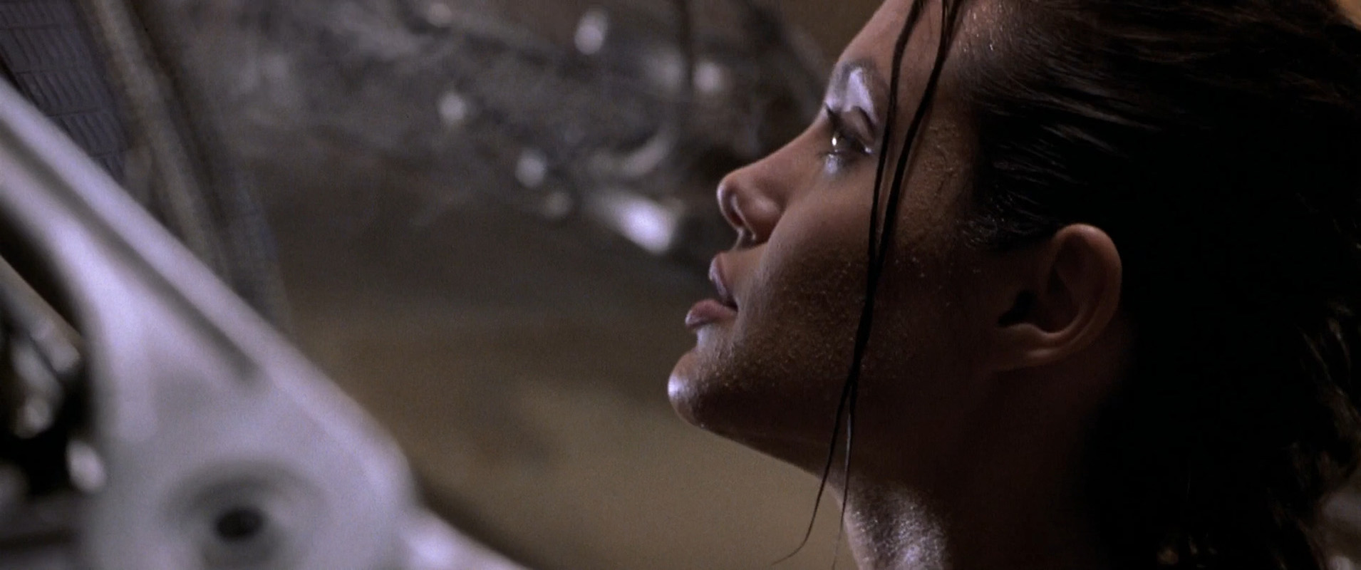 Filmes-2001-Lara-Croft-Tomb-Raider-Capturas-099.jpg