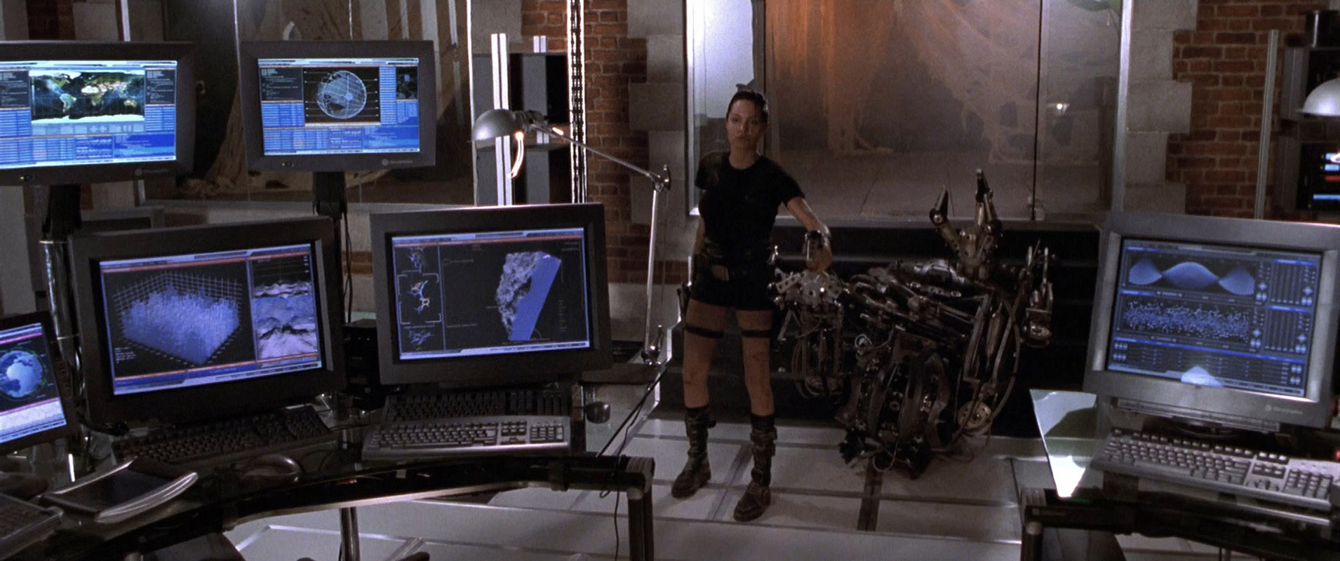 Filmes-2001-Lara-Croft-Tomb-Raider-Capturas-102.jpg