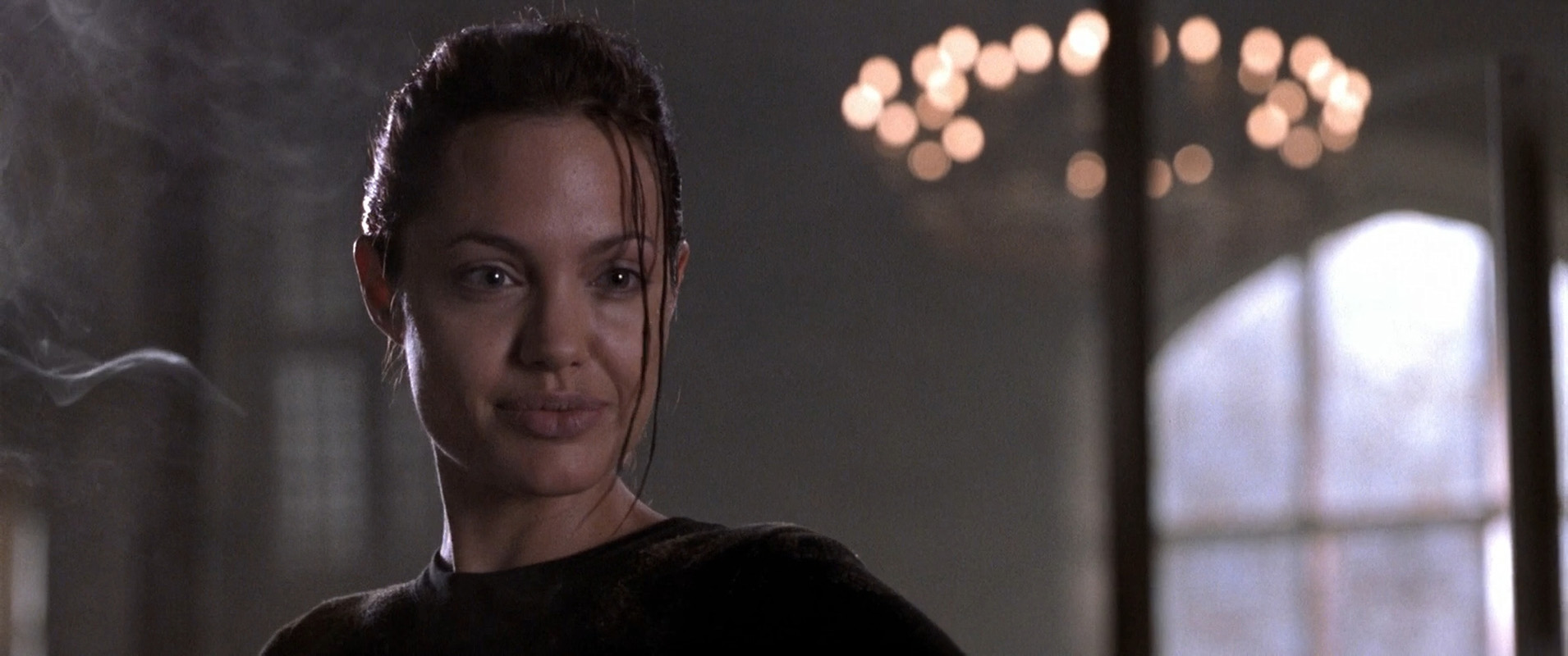 Filmes-2001-Lara-Croft-Tomb-Raider-Capturas-120.jpg Filmes-2001-Lara-Croft-Tomb-Raider-Capturas-120.jpg