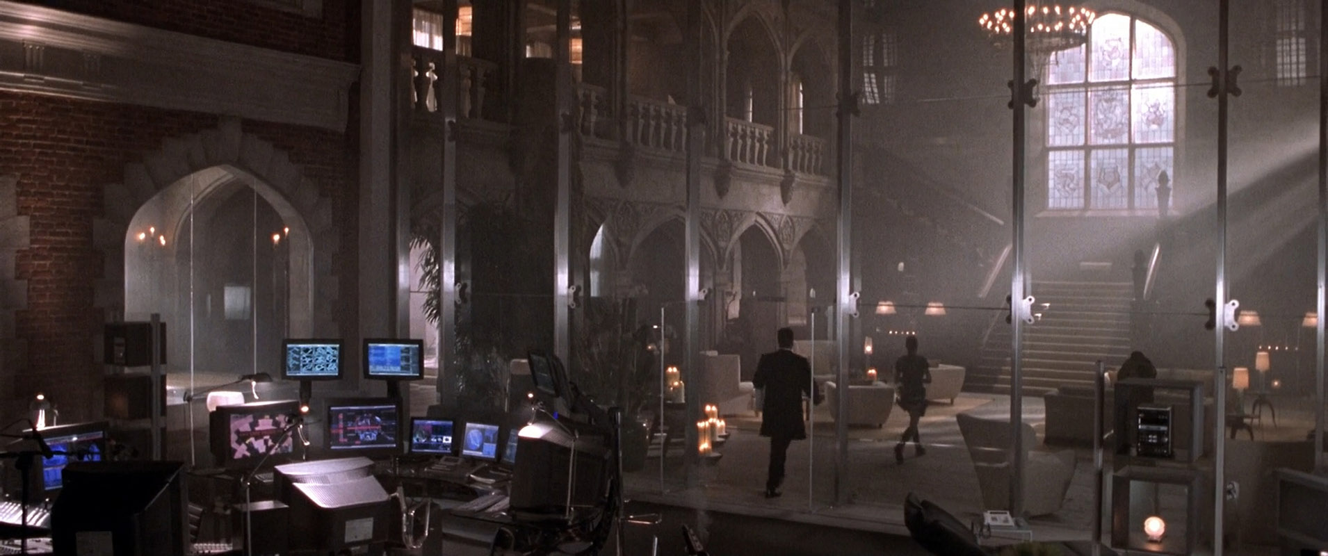 Filmes-2001-Lara-Croft-Tomb-Raider-Capturas-126.jpg