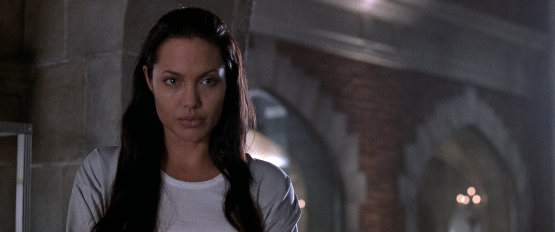 Filmes-2001-Lara-Croft-Tomb-Raider-Capturas-213.jpg