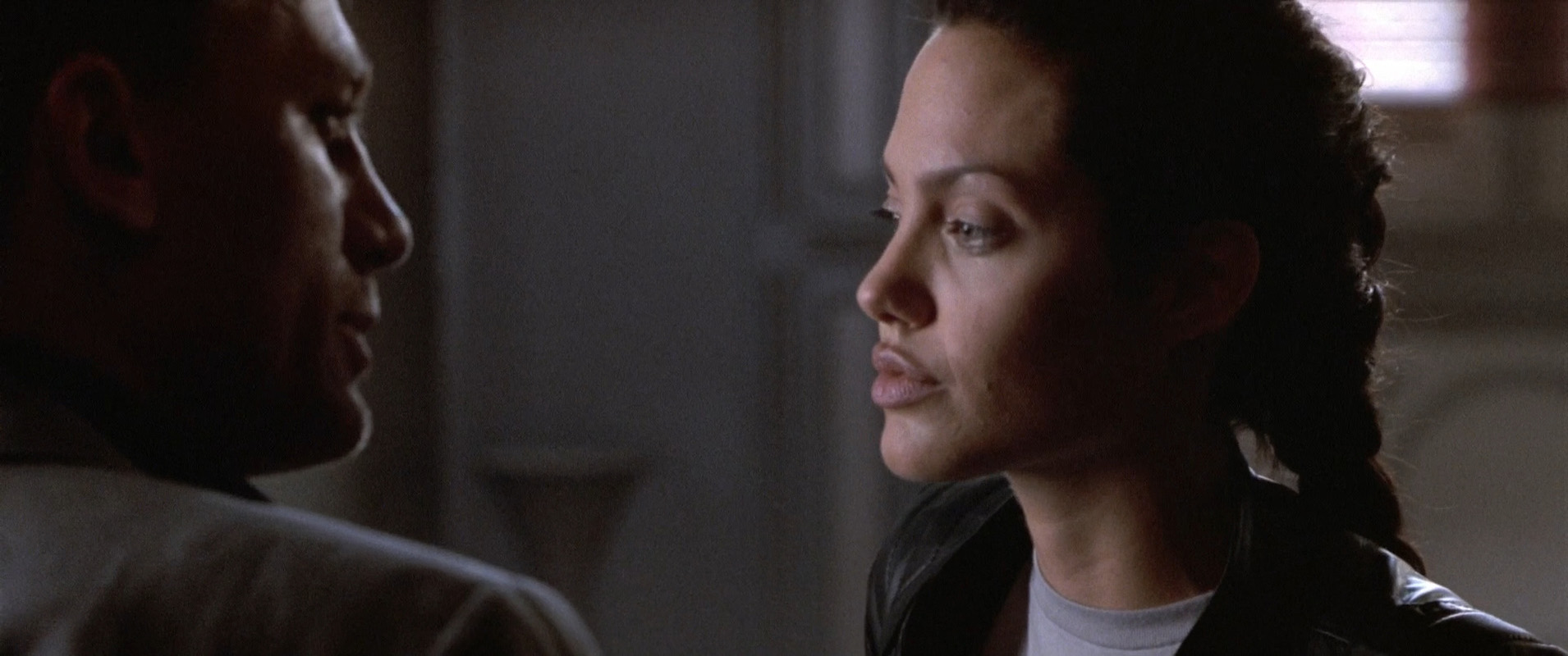 Filmes-2001-Lara-Croft-Tomb-Raider-Capturas-260.jpg