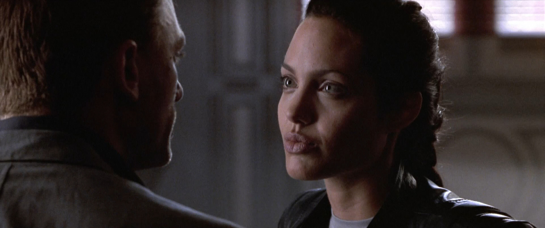 Filmes-2001-Lara-Croft-Tomb-Raider-Capturas-272.jpg
