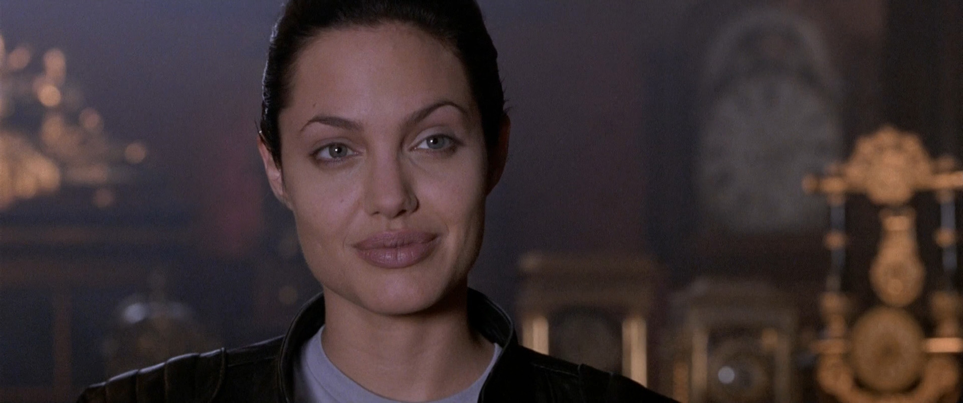 Filmes-2001-Lara-Croft-Tomb-Raider-Capturas-288.jpg Filmes-2001-Lara-Croft-Tomb-Raider-Capturas-288.jpg