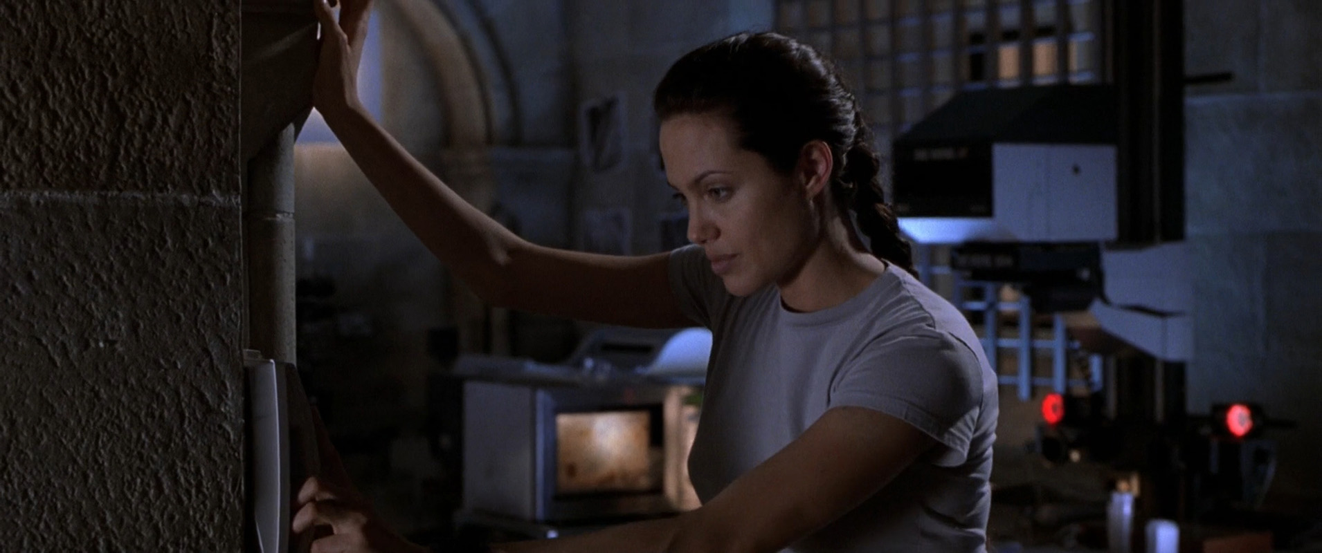 Filmes-2001-Lara-Croft-Tomb-Raider-Capturas-293.jpg