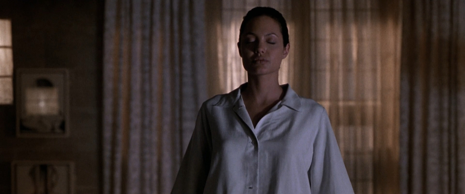 Filmes-2001-Lara-Croft-Tomb-Raider-Capturas-330.jpg