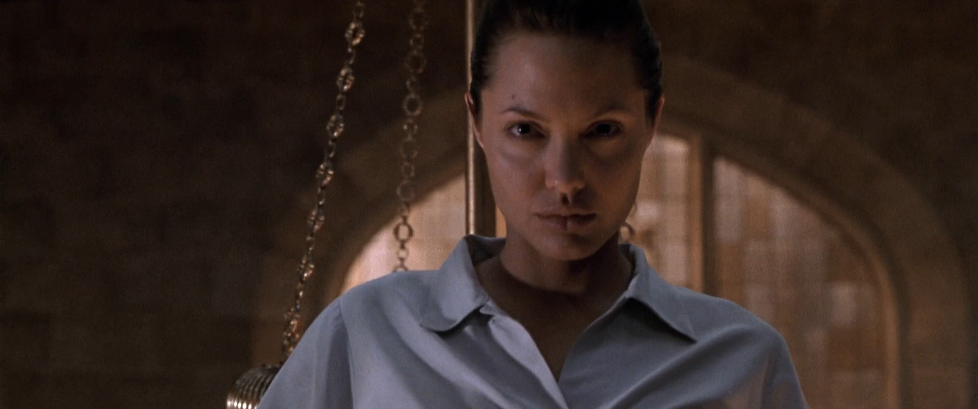 Filmes-2001-Lara-Croft-Tomb-Raider-Capturas-344.jpg