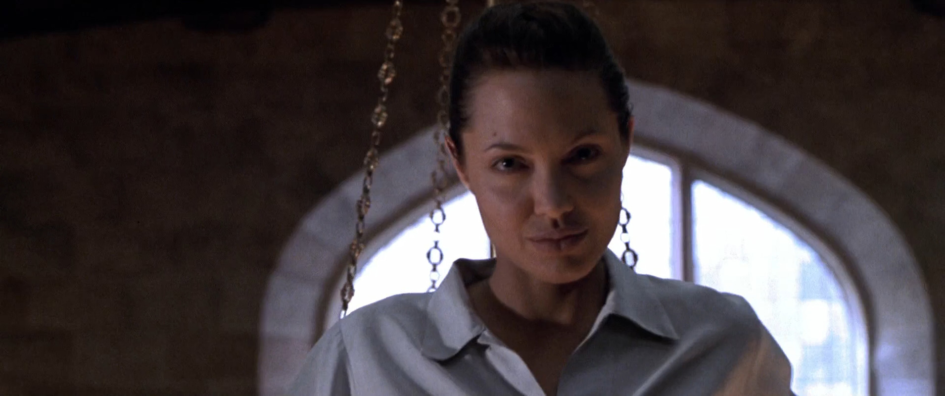 Filmes-2001-Lara-Croft-Tomb-Raider-Capturas-347.jpg