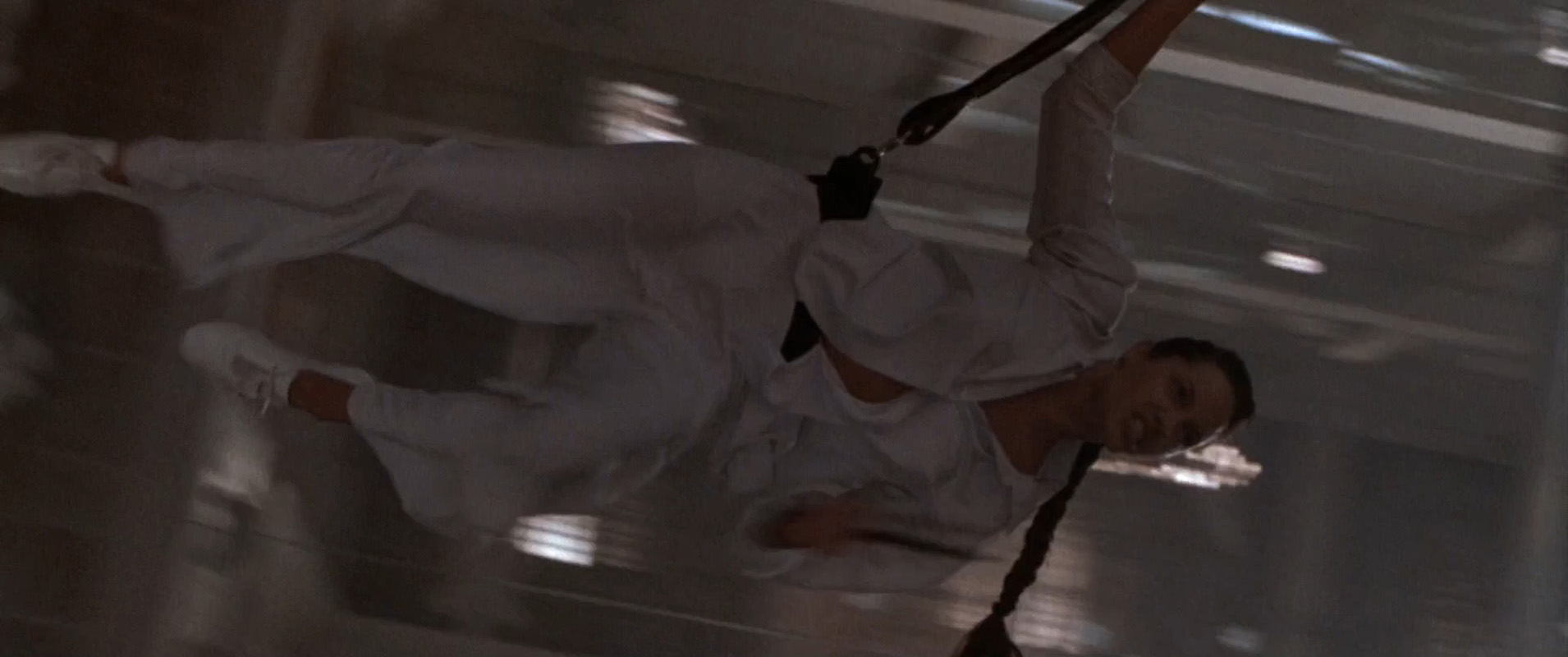Filmes-2001-Lara-Croft-Tomb-Raider-Capturas-361.jpg