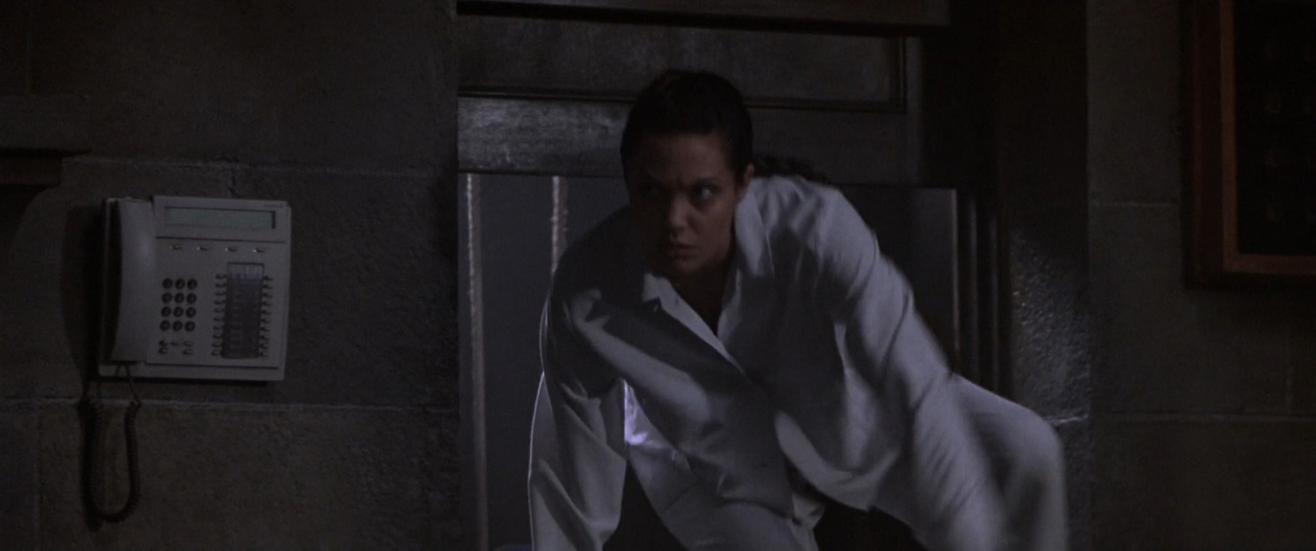 Filmes-2001-Lara-Croft-Tomb-Raider-Capturas-369.jpg