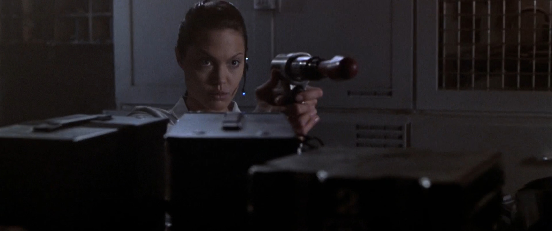 Filmes-2001-Lara-Croft-Tomb-Raider-Capturas-393.jpg