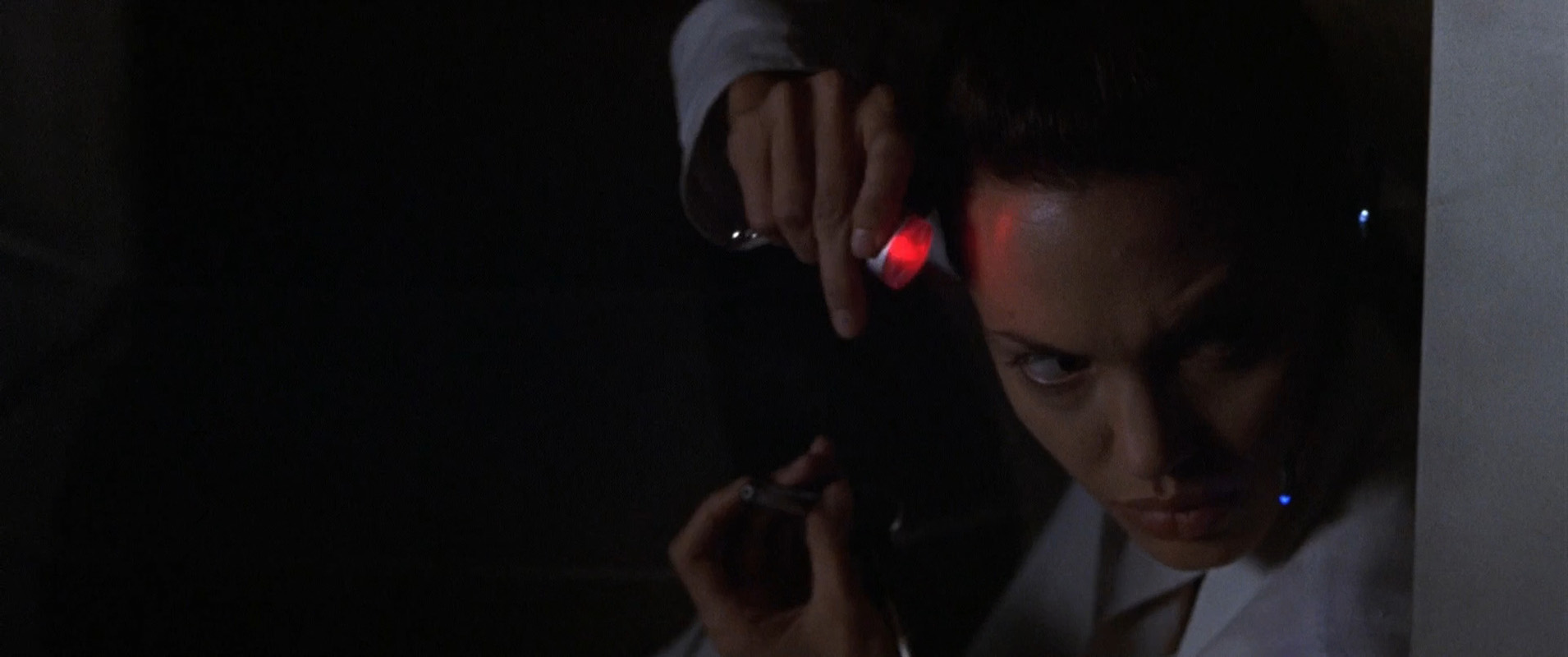 Filmes-2001-Lara-Croft-Tomb-Raider-Capturas-410.jpg