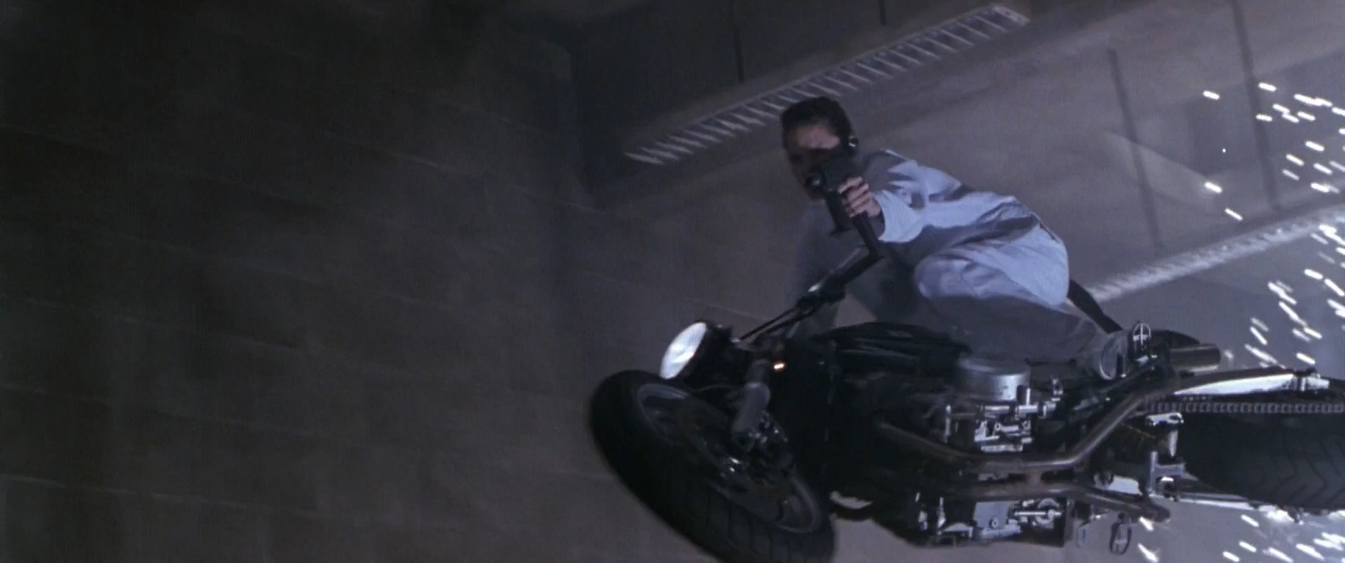 Filmes-2001-Lara-Croft-Tomb-Raider-Capturas-429.jpg