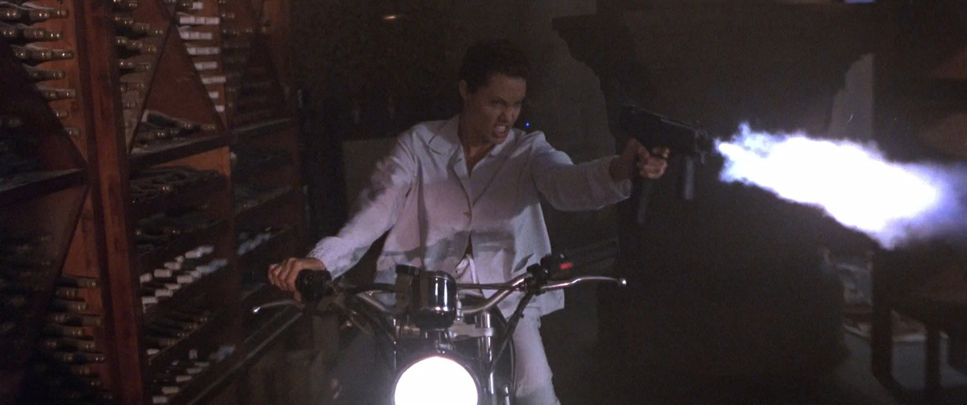 Filmes-2001-Lara-Croft-Tomb-Raider-Capturas-431.jpg