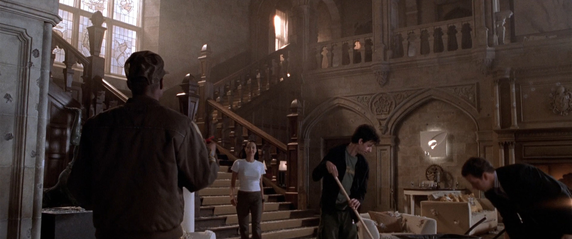 Filmes-2001-Lara-Croft-Tomb-Raider-Capturas-460.jpg Filmes-2001-Lara-Croft-Tomb-Raider-Capturas-460.jpg