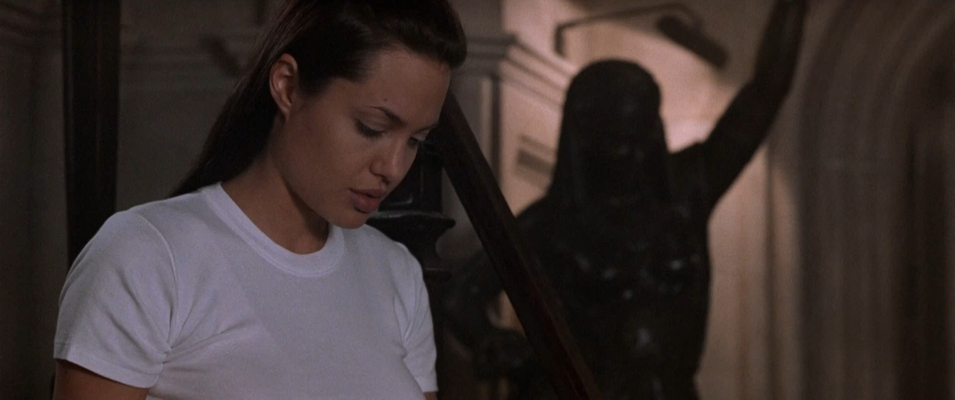Filmes-2001-Lara-Croft-Tomb-Raider-Capturas-505.jpg