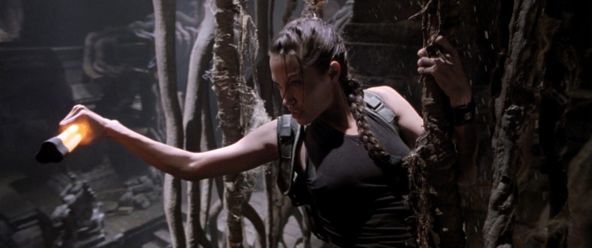 Filmes-2001-Lara-Croft-Tomb-Raider-Capturas-638.jpg Filmes-2001-Lara-Croft-Tomb-Raider-Capturas-638.jpg