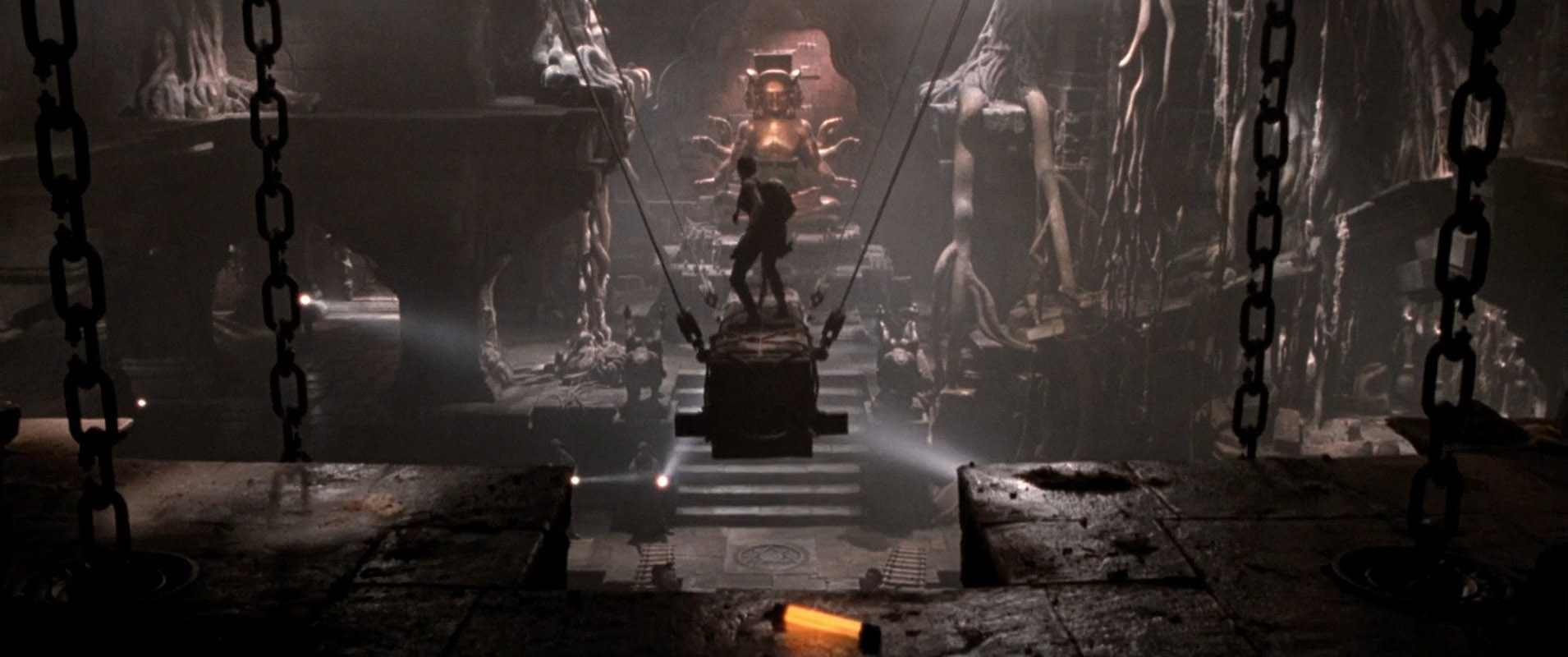 Filmes-2001-Lara-Croft-Tomb-Raider-Capturas-703.jpg