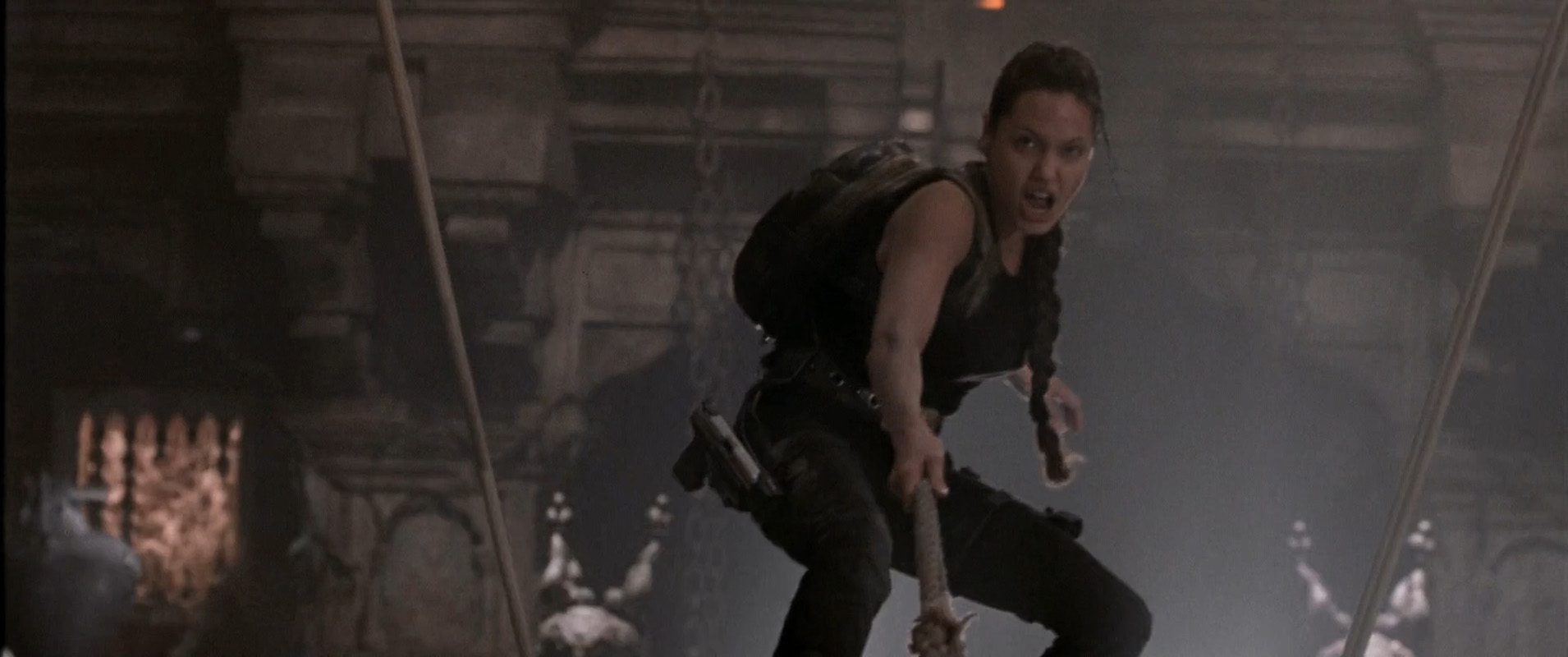 Filmes-2001-Lara-Croft-Tomb-Raider-Capturas-705.jpg