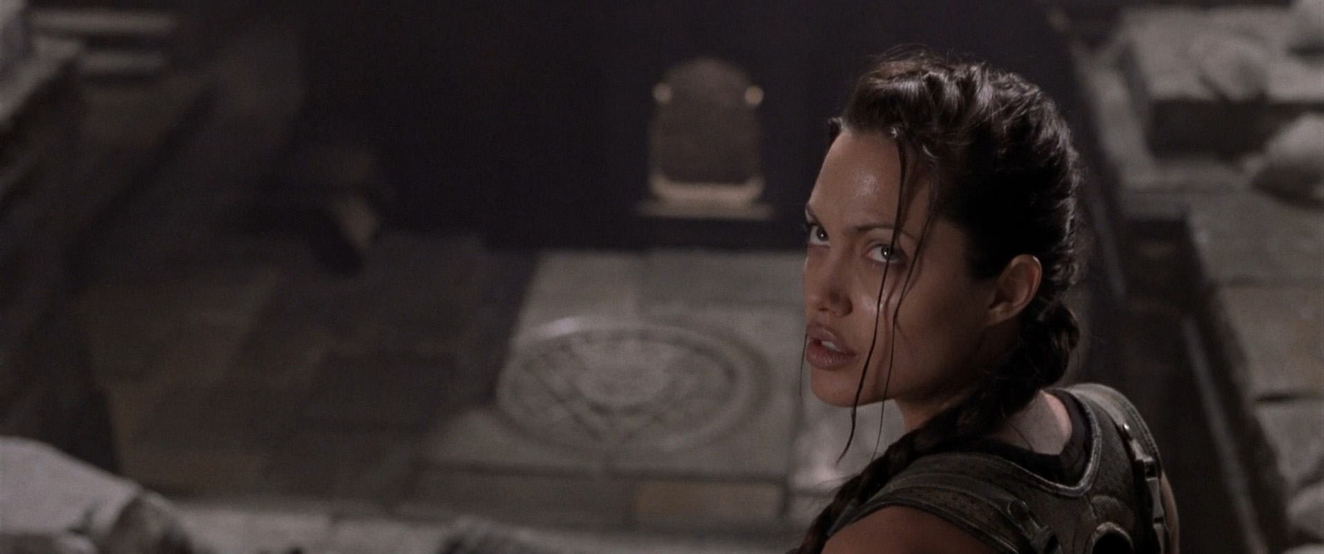 Filmes-2001-Lara-Croft-Tomb-Raider-Capturas-750.jpg Filmes-2001-Lara-Croft-Tomb-Raider-Capturas-750.jpg