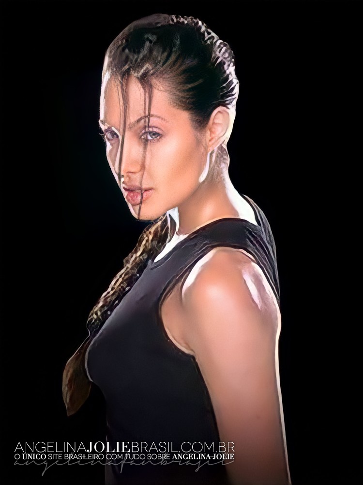 Filmes-2001-LaraCroftTR-Photoshoot-1-012-Remini.jpg