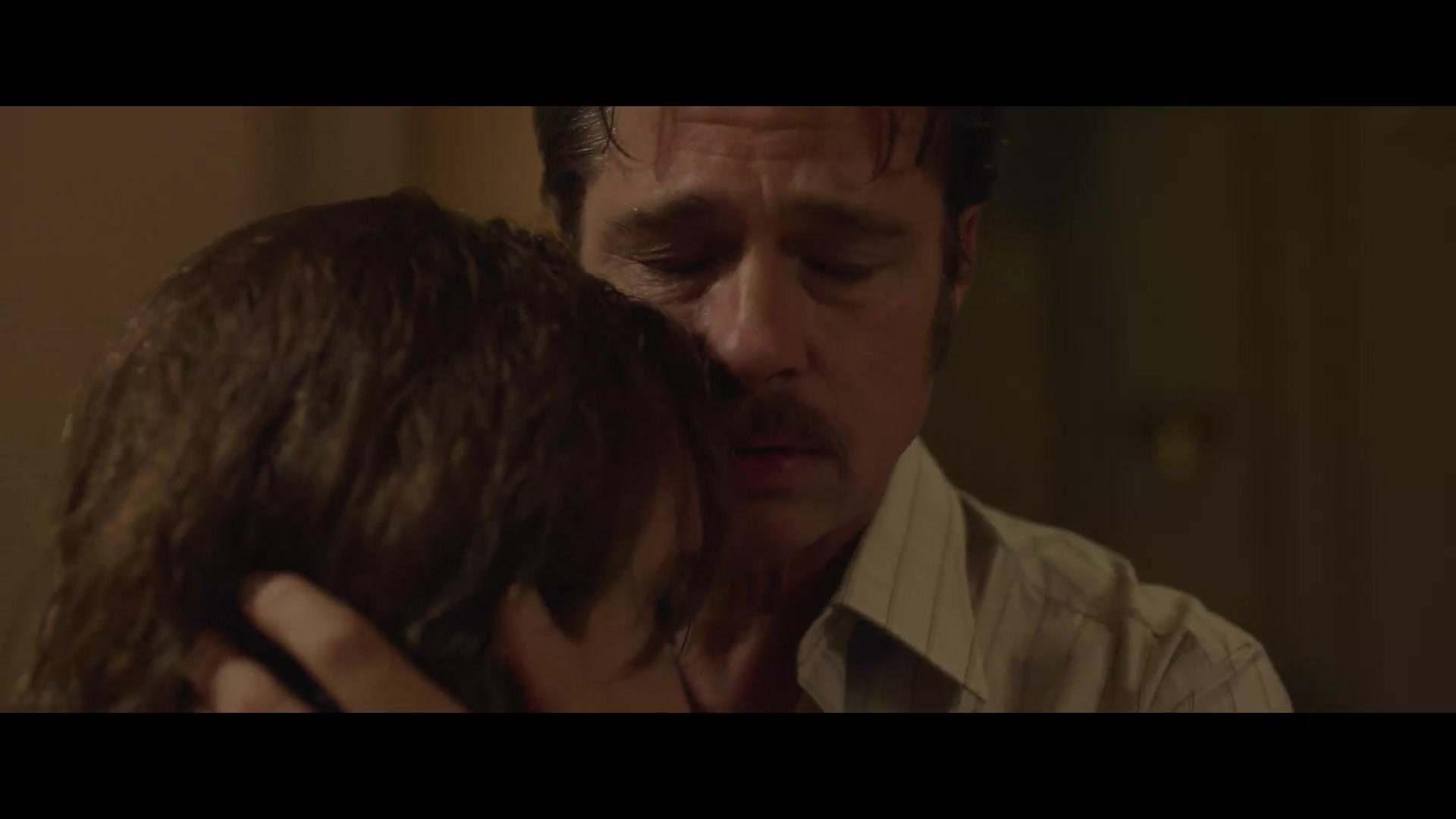 Filmes-2015-ByTheSea-Featurette-GimmeShelter-113.jpg