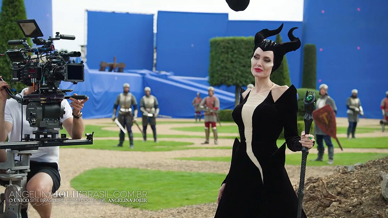 Filmes-2019-Maleficent2-BTS-Screencaps-006.jpg