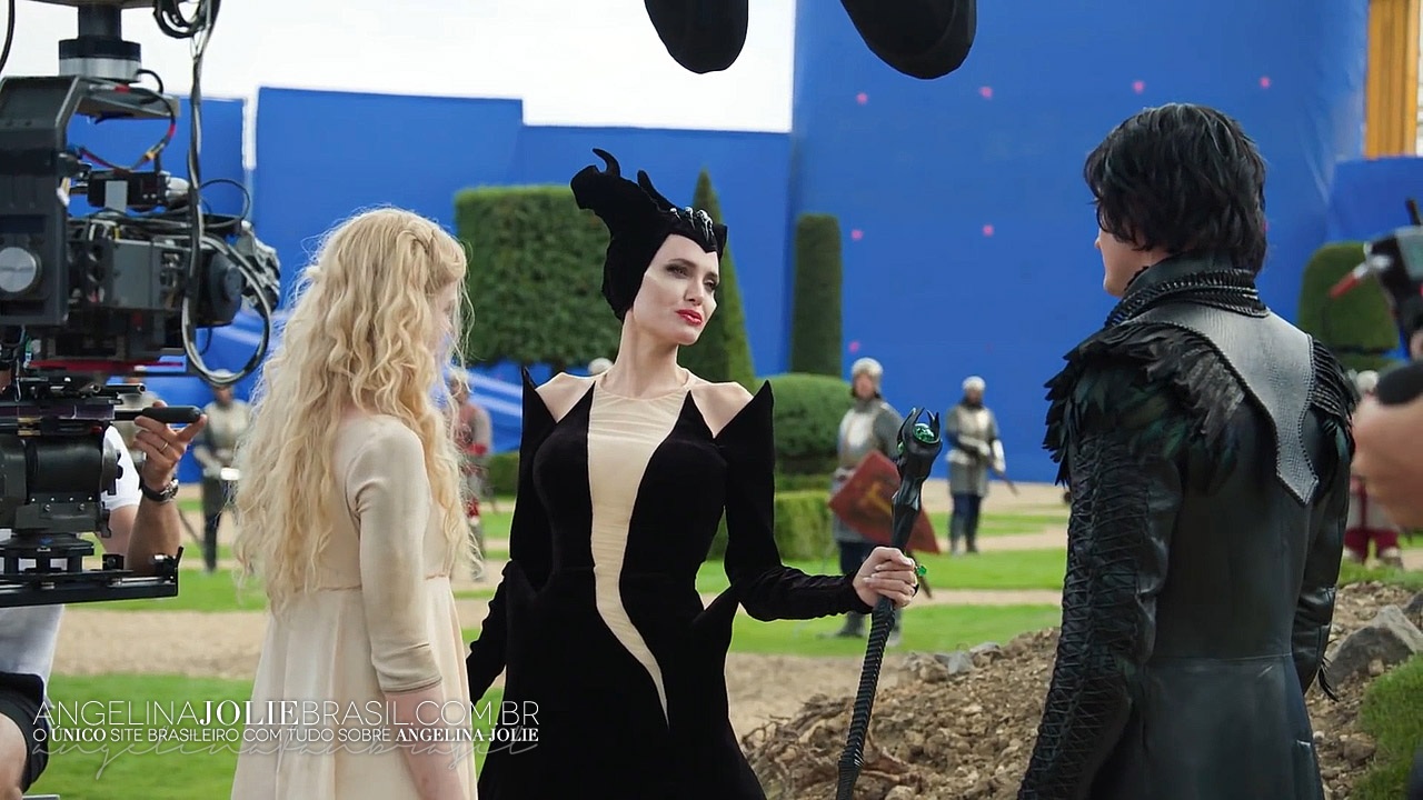 Filmes-2019-Maleficent2-BTS-Screencaps-013.jpg