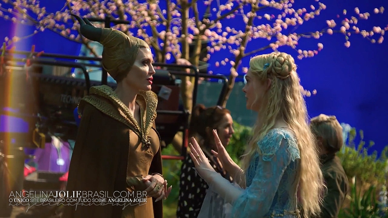 Filmes-2019-Maleficent2-BTS-Screencaps-020.jpg