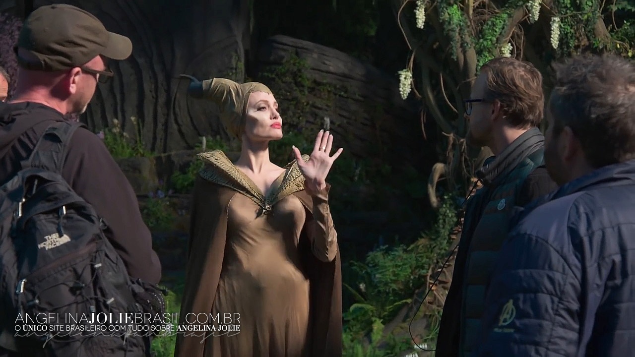 Filmes-2019-Maleficent2-BTS-Screencaps-023.jpg