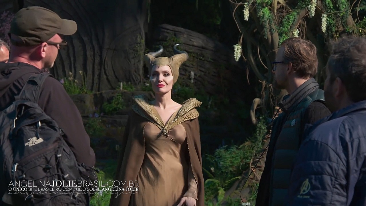 Filmes-2019-Maleficent2-BTS-Screencaps-024.jpg