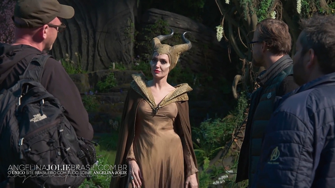 Filmes-2019-Maleficent2-BTS-Screencaps-026.jpg