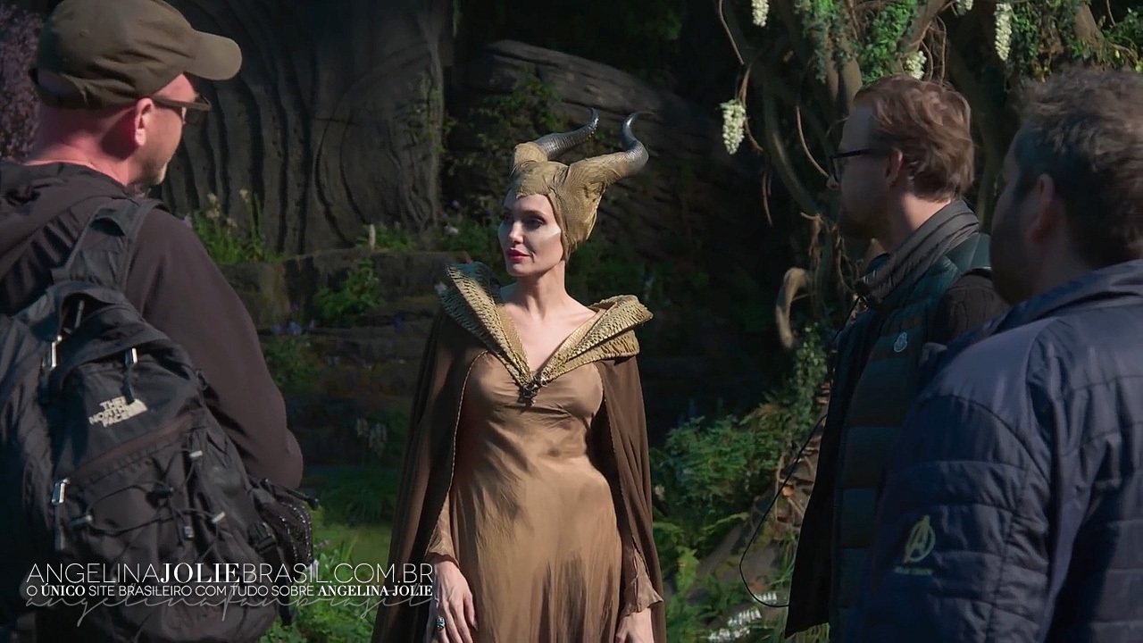 Filmes-2019-Maleficent2-BTS-Screencaps-027.jpg